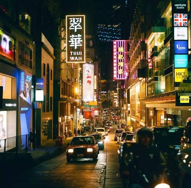 胶片摄影 哈苏镜头下的香港街景 摄影师从良未遂的视角