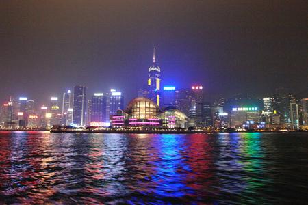 图文:香港九龙半岛迷人的夜景_新闻中心_新浪网